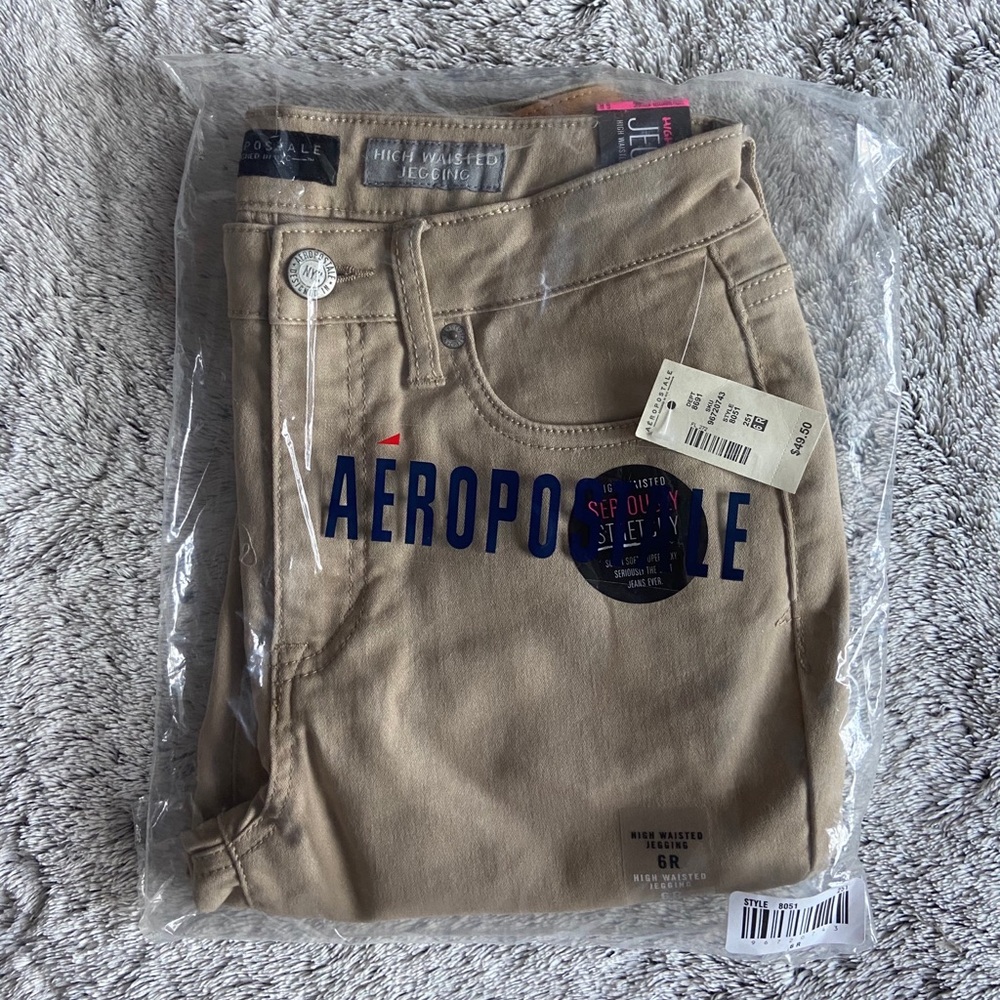 Aeropostale khaki jeggings